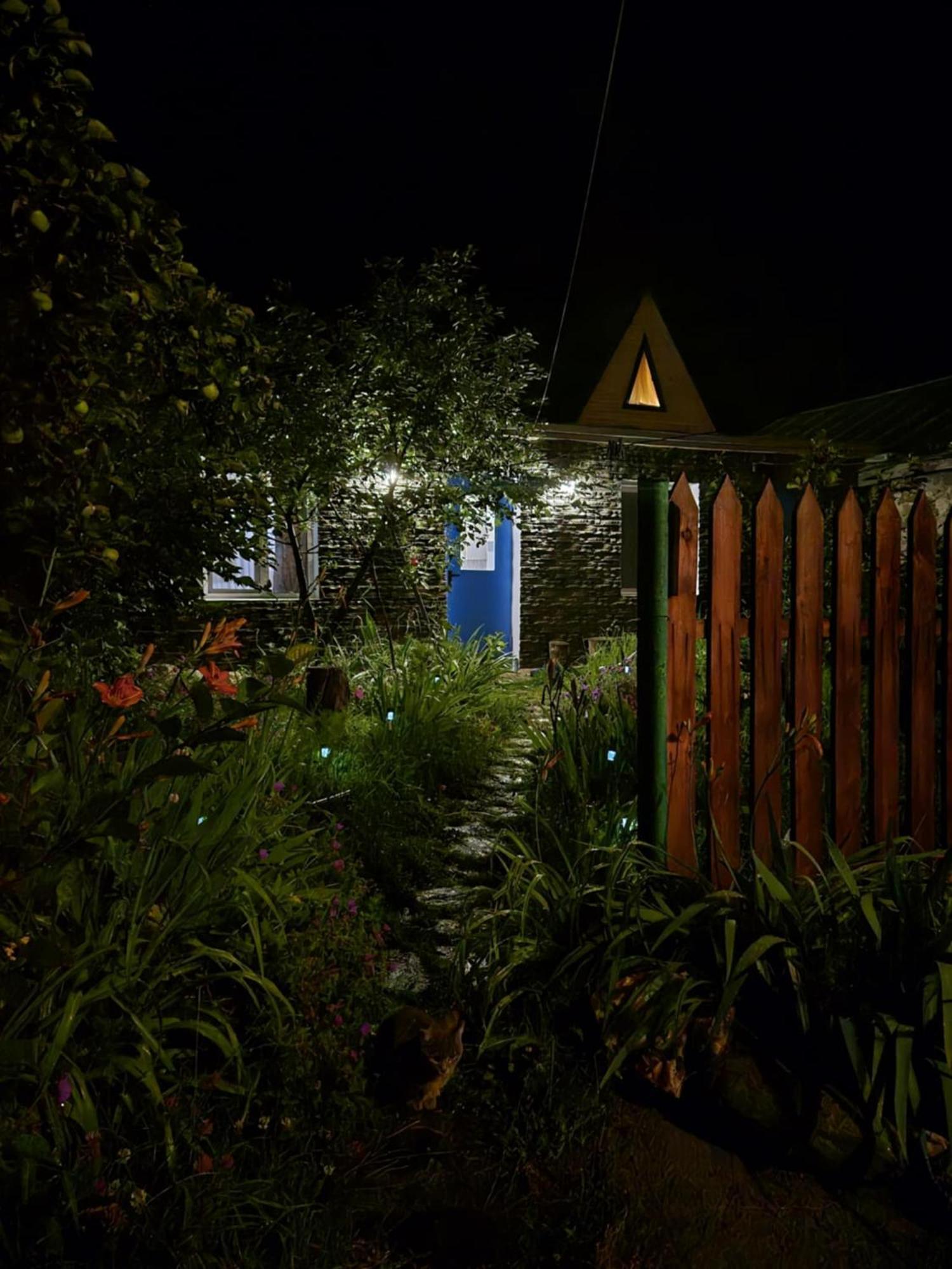 Cherry House Stepantsminda Exterior photo